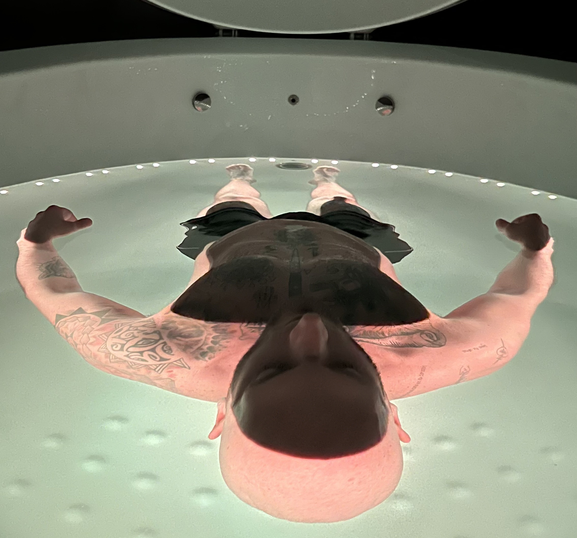 Featured image for “La vasca di deprivazione sensoriale per lo sport”